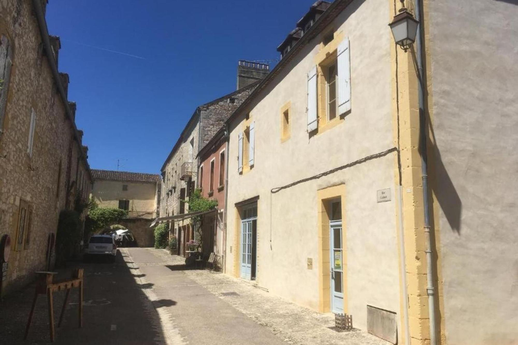 Monpazier Situation Ideale Lumineux Terrasse Luaran gambar
